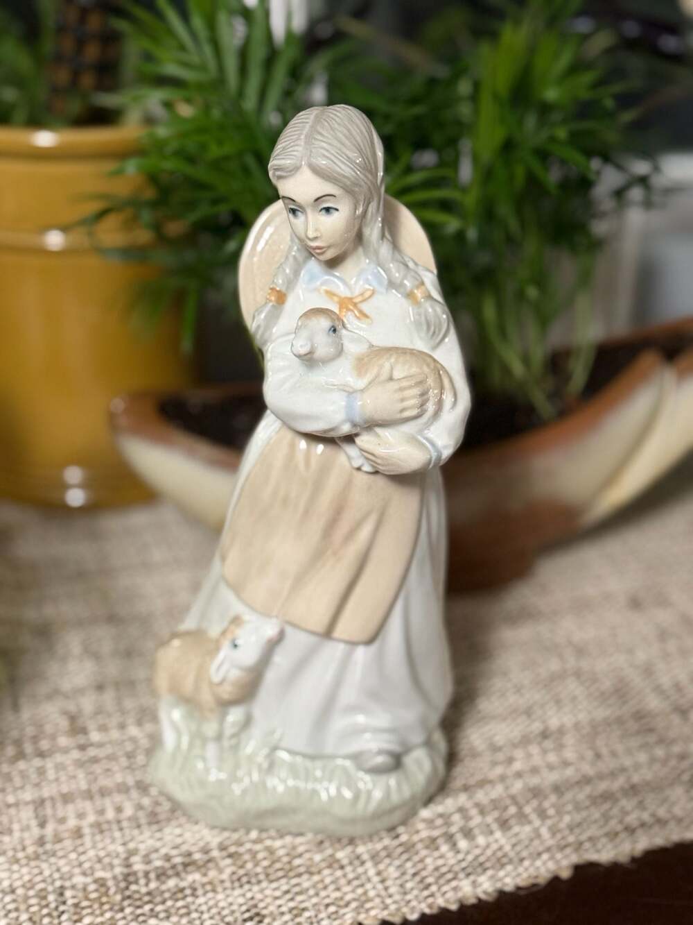 Retired Lladro Girl With Lamb Porcelain Figurine #4505